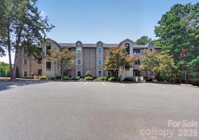 Photo 4 of Condo for sale at 9709 Emerald Point Dr #8, Charlotte, NC 28278 | MLS# 4403326 | Listing updated on 2026-07-21