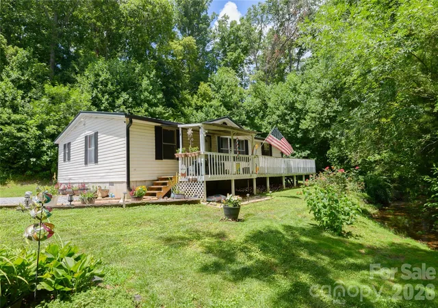 Photo 2 of Single family home for sale at 7 Warblers Nest, Swannanoa, NC 28778 | MLS# 4403339 | Listing updated on 2026-08-11