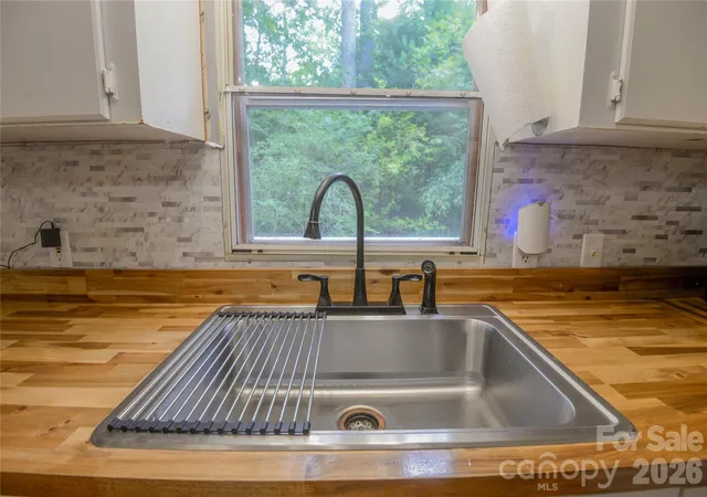 Photo 3 of Single family home for sale at 7 Warblers Nest, Swannanoa, NC 28778 | MLS# 4403339 | Listing updated on 2026-08-11