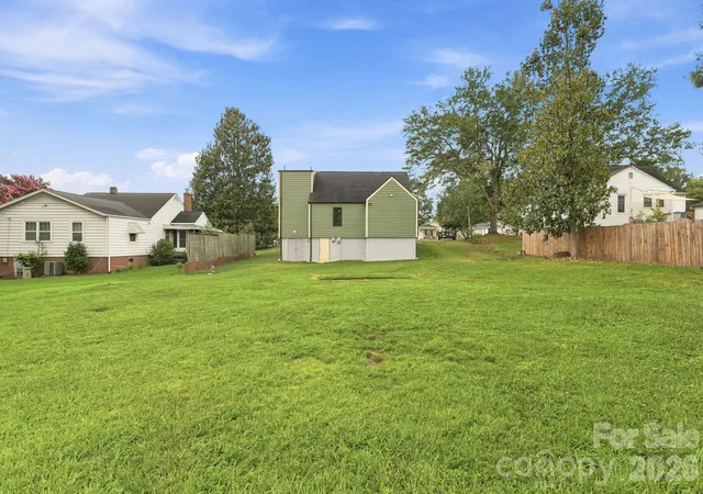32nd image of 108 W Lee Ave, Bessemer City, NC 28016 | MLS# 4403355