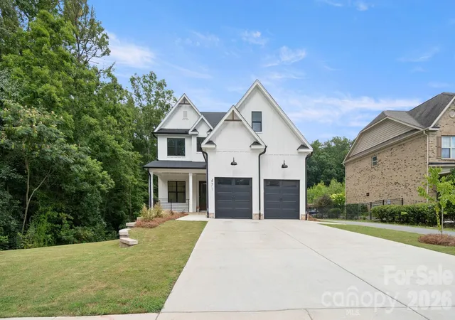 2nd image of 471 Kimbrell Crossing Dr, Fort Mill, SC 29715 | MLS# 4403359