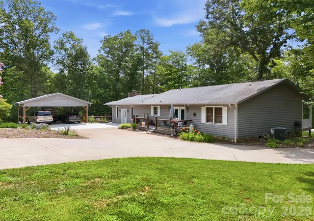 Photo 5 of Single family home for sale at 798 Worley Rd, Marion, NC 28752 | MLS# 4403363 | Listing updated on 2026-07-21