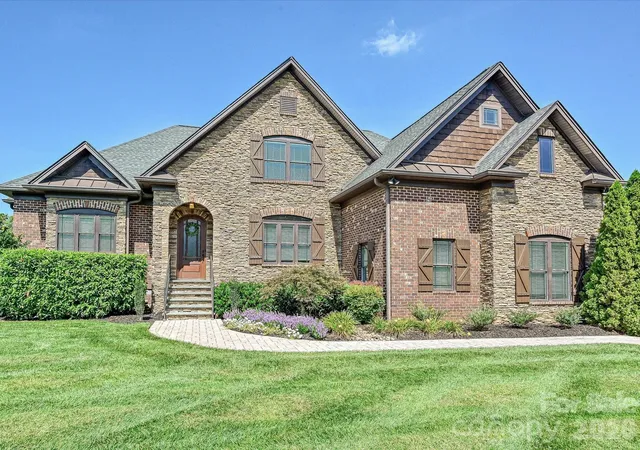 Photo 1 of Single family home for sale at 761 King Fredrick Ln Sw, Concord, NC 28027 | MLS# 4403430 | Listing updated on 2026-08-08