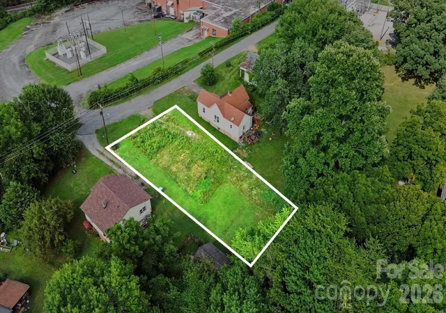 1st image of 207 Mill St, Morganton, NC 28655 | MLS# 4403449