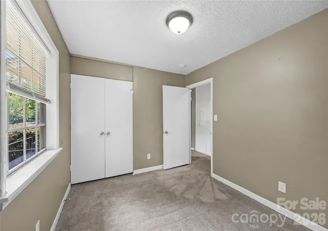 Photo 4 of Single family home for sale at 9408 Spruce Pine Pl, Charlotte, NC 28210 | MLS# 4403457 | Listing updated on 2026-09-29
