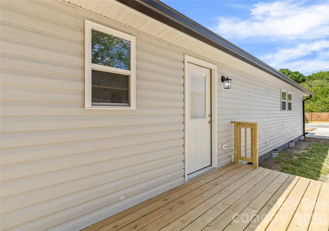 32nd image of 109 W Poplar St W, Stanley, NC 28164 | MLS# 4403459