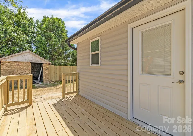 4th image of 109 W Poplar St W, Stanley, NC 28164 | MLS# 4403459