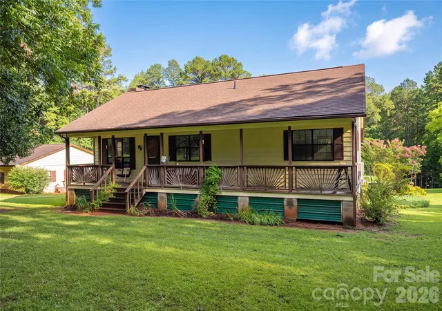 Photo 1 of Single family home for sale at 3323 Sadler Rd, Alexis, NC 28006 | MLS# 4403471 | Listing updated on 2026-09-25