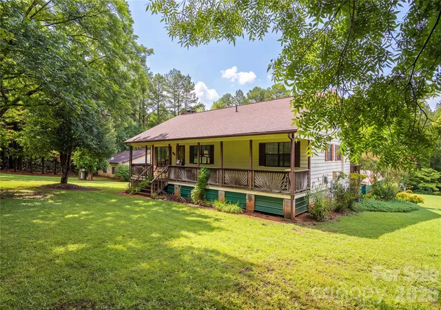 Photo 3 of Single family home for sale at 3323 Sadler Rd, Alexis, NC 28006 | MLS# 4403471 | Listing updated on 2026-09-25