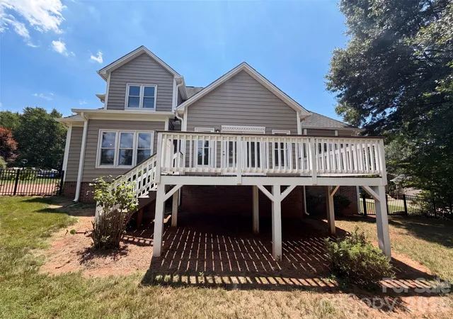 Homes for sale in Belmont, NC | 212 Timberlane Dr, Belmont, NC 28012 | MLS# 4403473