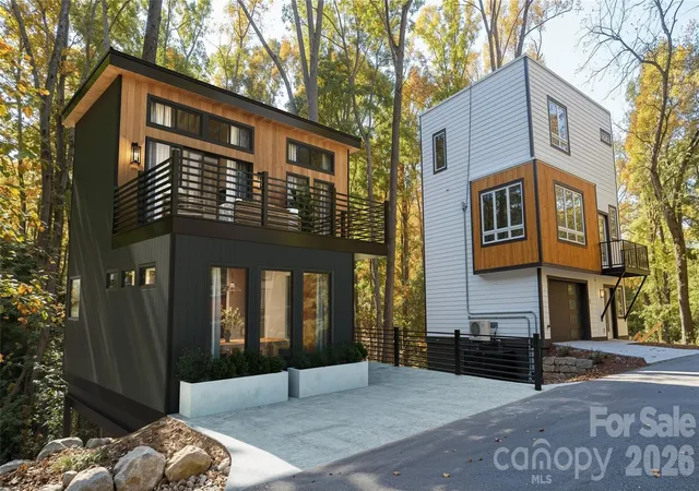 Photo 1 of Single family home for sale at 30 Waynesville Ave, Asheville, NC 28806 | MLS# 4403488 | Listing updated on 2026-09-16