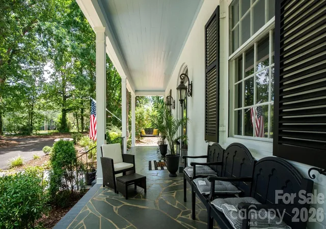 Photo 3 of Single family home for sale at 1208 E Franklin St, Monroe, NC 28112 | MLS# 4403493 | Listing updated on 2026-09-22