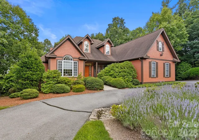 2nd image of 100 Crestgrove Dr, Flat Rock, NC 28731 | MLS# 4403519