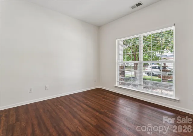 Photo 4 of Sale Pending at 14007 Highland Meadow Rd, Charlotte, NC 28273 | MLS# 4403552 | Listing updated on 2026-08-24