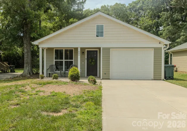 Photo 1 of Single family home for sale at 684 Union Cemetery Rd Sw, Concord, NC 28027 | MLS# 4403561 | Listing updated on 2026-07-25