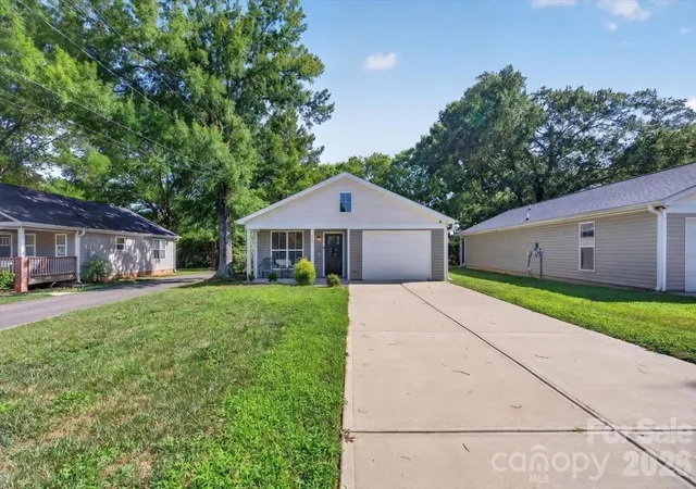Photo 2 of Single family home for sale at 684 Union Cemetery Rd Sw, Concord, NC 28027 | MLS# 4403561 | Listing updated on 2026-07-25