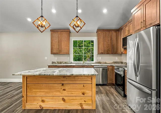 Photo 5 of Single family home for sale at 60 Catatoga Trl, Marion, NC 83452 | MLS# 4403563 | Listing updated on 2026-08-26
