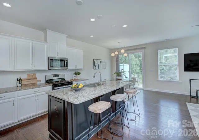 3rd image of 9257 Glenburn Ln, Charlotte, NC 28278 | MLS# 4403571