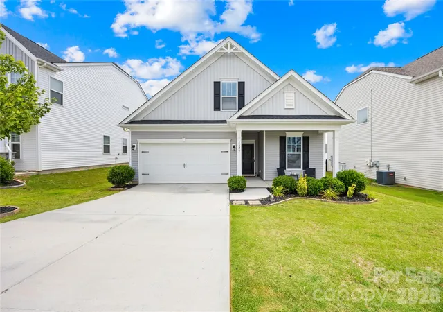 Photo 2 of Single family home for sale at 4526 Dover Ct, Denver, NC 28037 | MLS# 4403576 | Listing updated on 2026-09-05