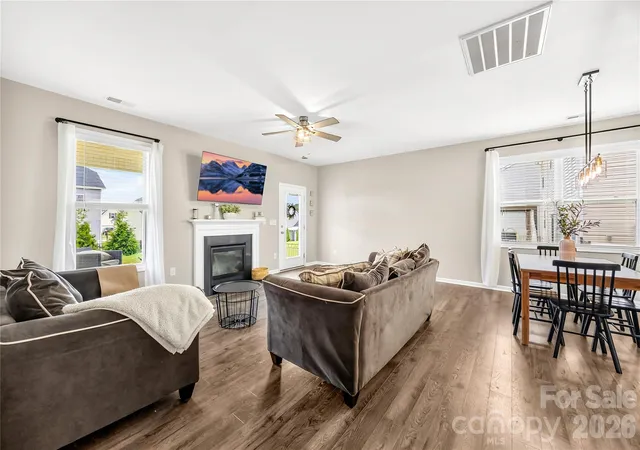 Photo 4 of Single family home for sale at 4526 Dover Ct, Denver, NC 28037 | MLS# 4403576 | Listing updated on 2026-09-05