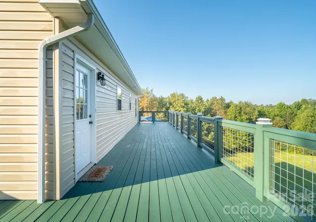 Photo 3 of Single family home for sale at 1260 Star Ln, Morganton, NC 28655 | MLS# 4403577 | Listing updated on 2026-09-18