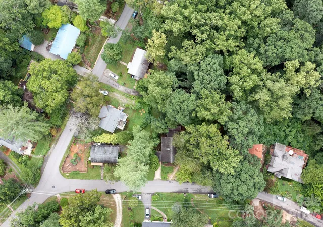 Photo 37 of Single family home for sale at 176 Chiles Ave, Asheville, NC 28803 | MLS# 4403587 | Listing updated on 2026-07-23