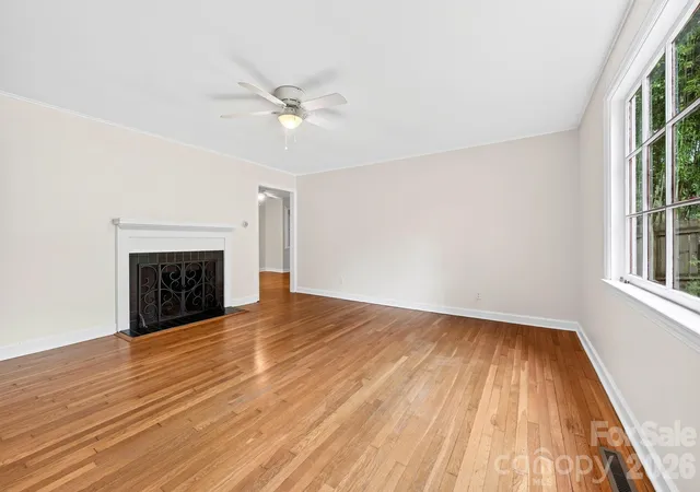 Photo 4 of Single family home for sale at 176 Chiles Ave, Asheville, NC 28803 | MLS# 4403587 | Listing updated on 2026-07-23