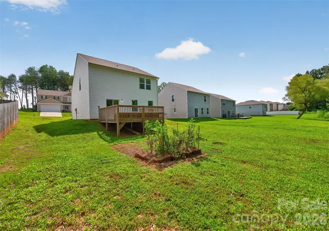 Photo 3 of Single family home for sale at 1475 Cannan Mountain Dr, Newton, NC 28658 | MLS# 4403589 | Listing updated on 2026-09-02