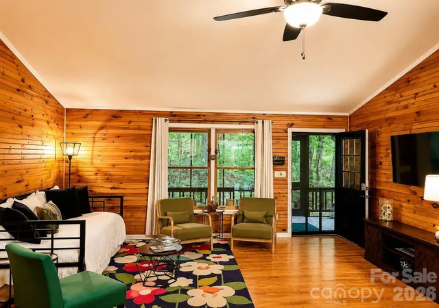 2nd image of 721 Bear Crk Ln, Saluda, NC 28773 | MLS# 4403614