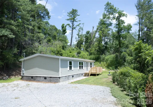 Homes for sale in Spruce Pine, NC | 157 Berry St, Spruce Pine, NC 28777 | MLS# 4403615