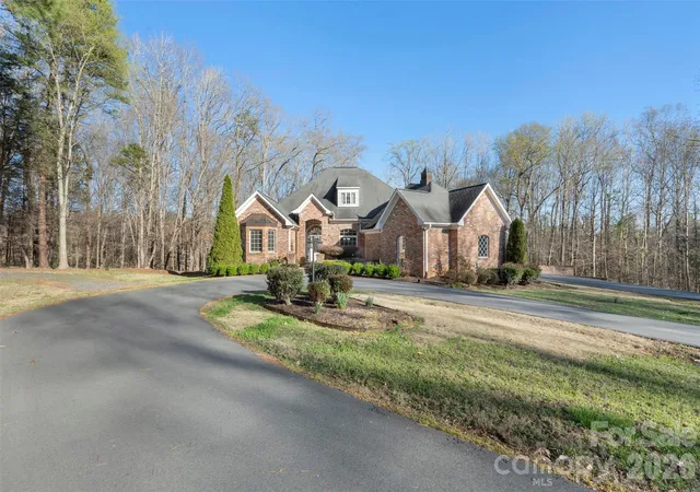 Photo 4 of Single family home for sale at 12711 Moores Chapel Rd, Charlotte, NC 28214 | MLS# 4403634 | Listing updated on 2026-09-17