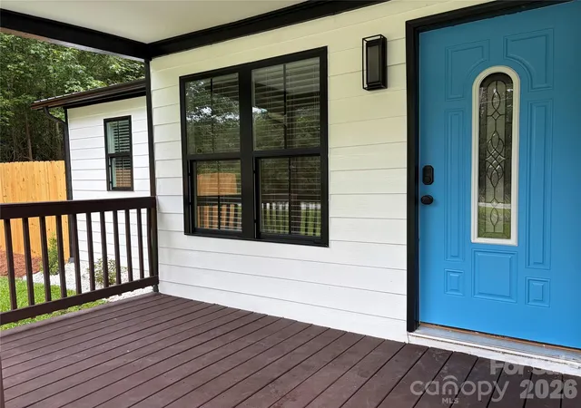 Photo 2 of Single family home for sale at 8761 Old Wire Rd, Laurel Hill, NC 28351 | MLS# 4403641 | Listing updated on 2026-08-16