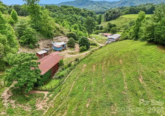 Homes for sale in Marshall, NC | 400 Morgan Branch Rd, Marshall, NC 28753 | MLS# 4403656