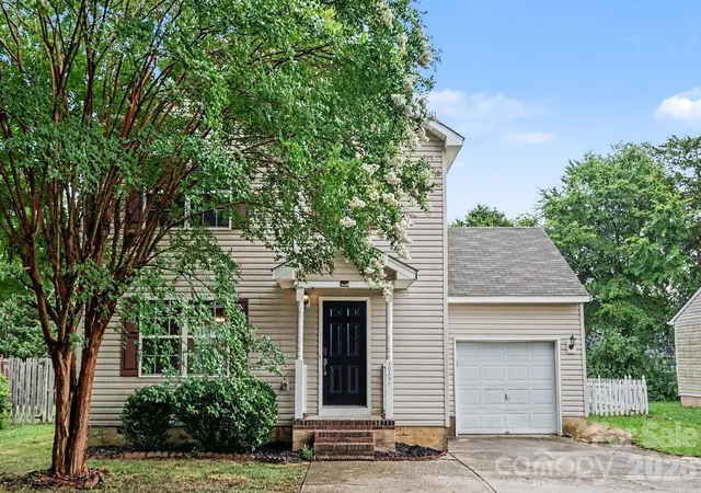Photo 1 of Single family home for sale at 10346 Cannarti Dr, Charlotte, NC 28273 | MLS# 4403676 | Listing updated on 2026-09-23