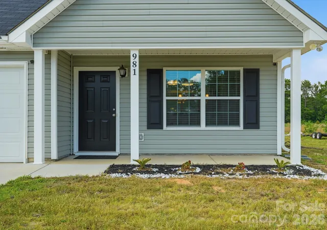 Photo 3 of Single family home for sale at 981 Airport Rd, Pageland, SC 29728 | MLS# 4403685 | Listing updated on 2026-07-16