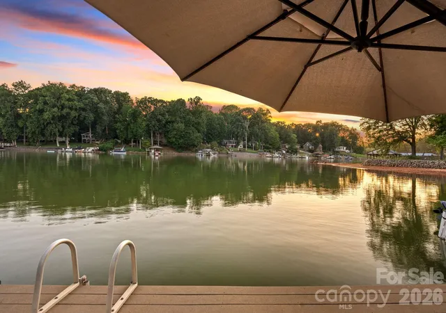 3rd image of 385 Sundown Rd, Mooresville, NC 28117 | MLS# 4403698