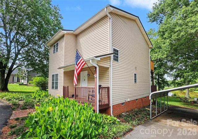 Photo 4 of Single family home for sale at 294 Riverview Blvd, Lexington, NC 27292 | MLS# 4403702 | Listing updated on 2026-08-27