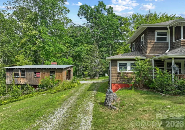 4th image of 3151 N Bearwallow Rd, Hendersonville, NC 28792 | MLS# 4403717