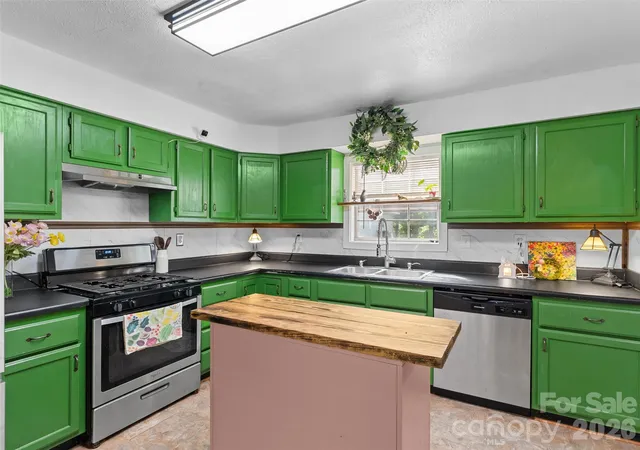 Photo 4 of Single family home for sale at 105 Big Bear Dr, Pisgah Forest, NC 28768 | MLS# 4403746 | Listing updated on 2026-08-26