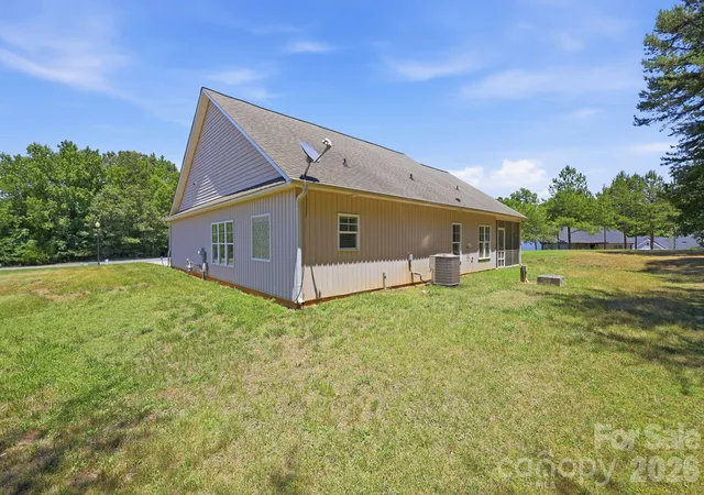 Photo 38 of Single family home for sale at 2100 Waterford Pointe Rd, Lexington, NC 27292 | MLS# 4403747 | Listing updated on 2026-07-26