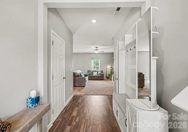 image of 2238 Lanza Dr, Charlotte, NC 28215 | MLS# 4403763
