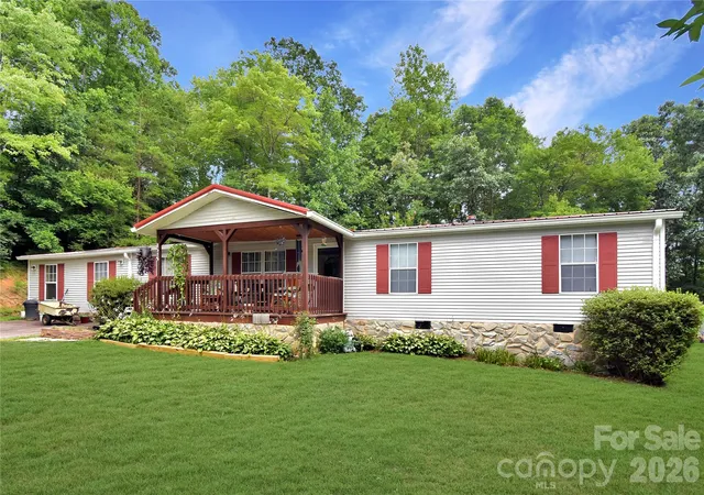 Photo 1 of Single family home for sale at 1515 States Ave, Morganton, NC 28655 | MLS# 4403770 | Listing updated on 2026-09-02