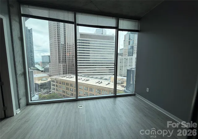 Listing Photo 3 - Condo for sale in The Avenue Condominiums located at 210 N Church St, Charlotte, NC 28202 - Unit #1505