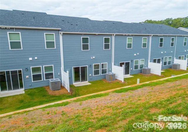Photo 3 of Townhouse for sale at 508 Tayberry Ln, Fort Mill, SC 29715 | MLS# 4403778 | Listing updated on 2026-10-05