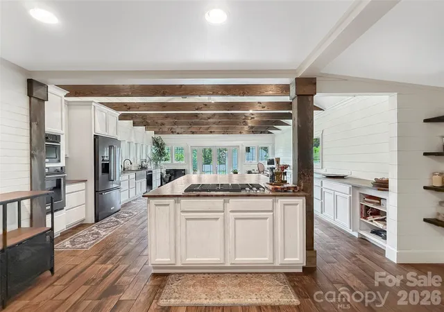 Photo 5 of Single family home for sale at 419 Fletcher Branch Rd, Vilas, NC 28692 | MLS# 4403779 | Listing updated on 2026-09-04
