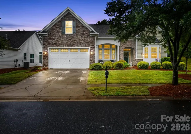 Photo 1 of Single family home for sale at 4804 Star Hl Ln, Charlotte, NC 28214 | MLS# 4403780 | Listing updated on 2026-09-02
