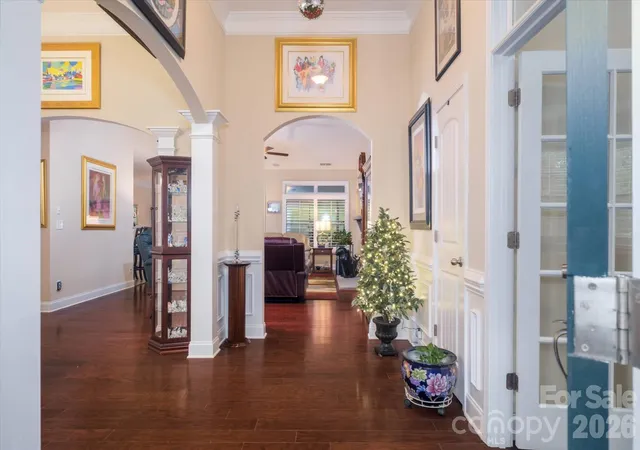 Photo 2 of Single family home for sale at 4804 Star Hl Ln, Charlotte, NC 28214 | MLS# 4403780 | Listing updated on 2026-09-02