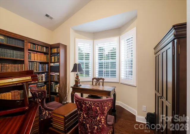 Photo 4 of Single family home for sale at 4804 Star Hl Ln, Charlotte, NC 28214 | MLS# 4403780 | Listing updated on 2026-09-02