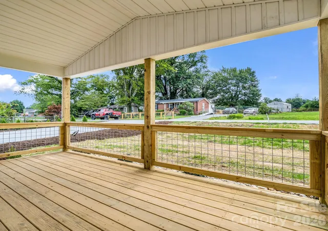 5th image of 115 Maplewood Knoll Dr, East Flat Rock, NC 28726 | MLS# 4403782