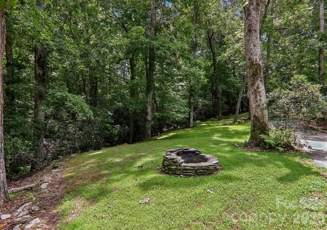 42nd image of 3 Edelweiss Dr, Horse Shoe, NC 28742 | MLS# 4403799